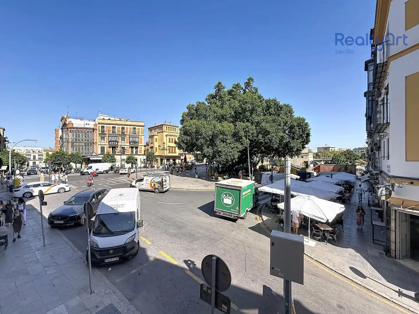 Office space with lift for sale in Triana, imagen 17