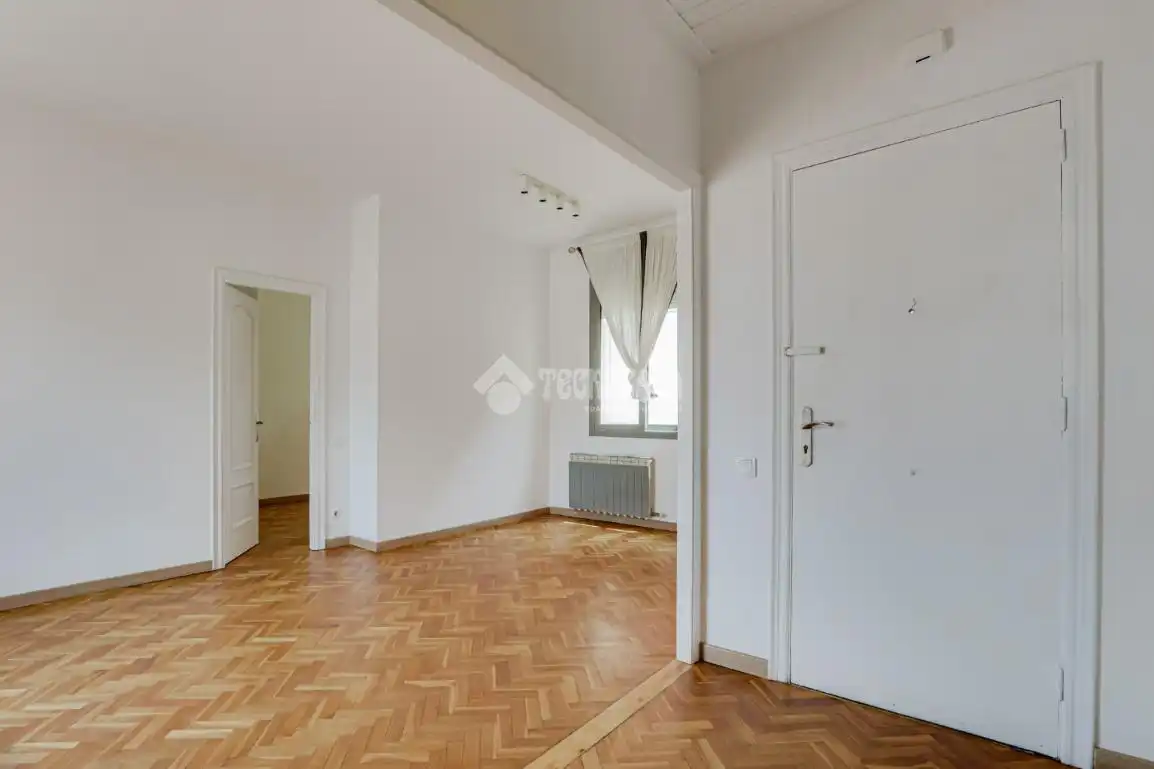 Sala de estar de Piso en venta en Barcelona con Calefacción y Parquet