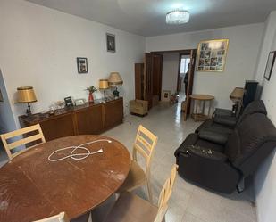 Sala d'estar de Pis en venda en Roquetas de Mar amb Aire condicionat
