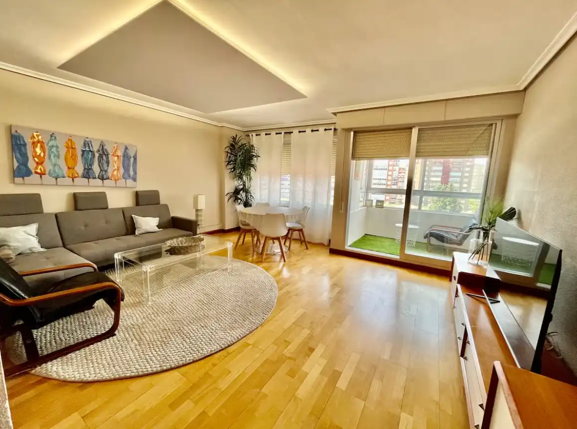 Apartamento de alquiler en Parque Virgen del Manzano, 28, Reyes Católicos