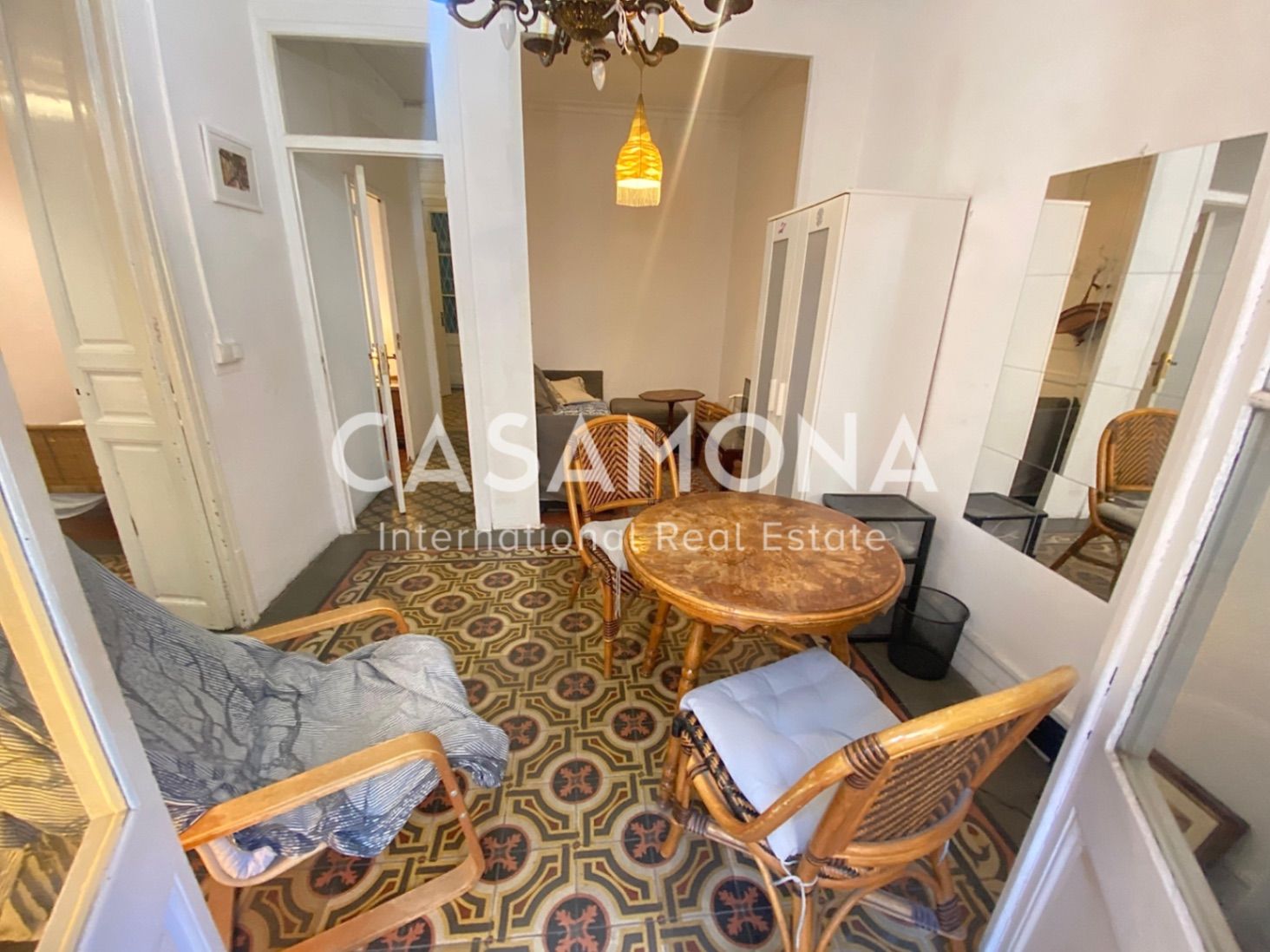 Apartament en venda en  Barcelona Capital amb Moblat i Balcó