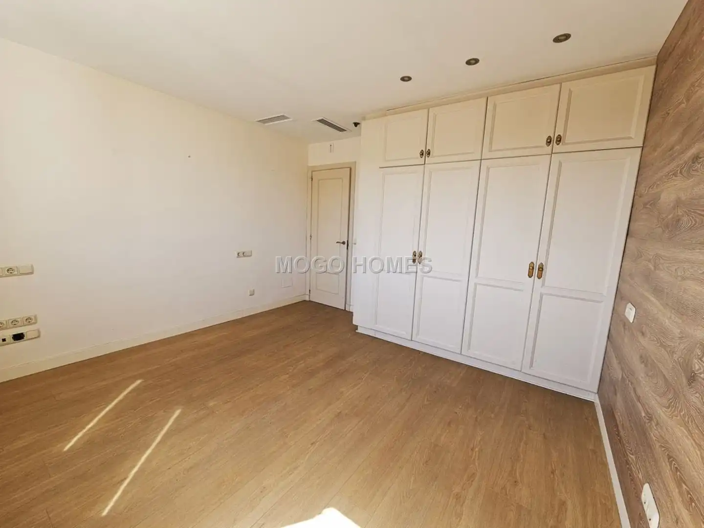 Bedroom of Attic for sale in  Palma de Mallorca  with Air Conditioner, Parquet flooring and Terrace