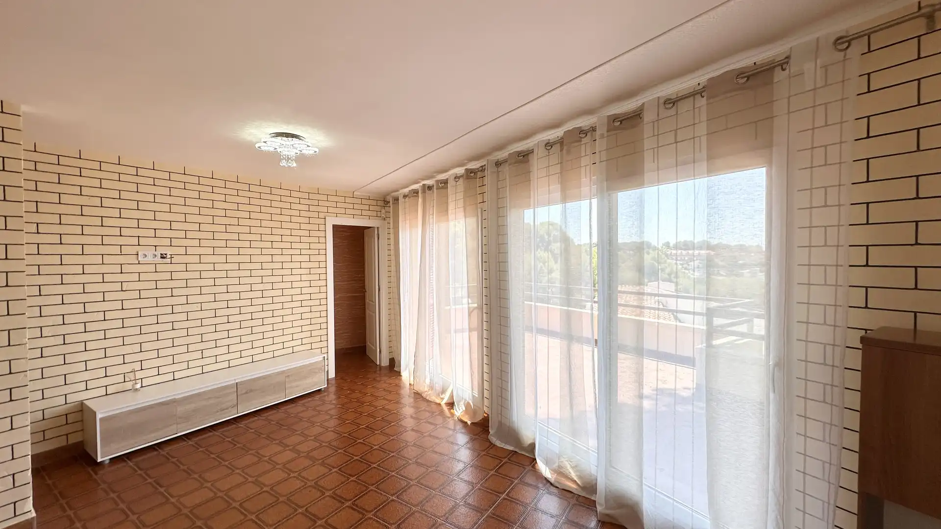 Habitación de Casa o chalet en venta en  Tarragona Capital con Aire acondicionado, Terraza y Piscina