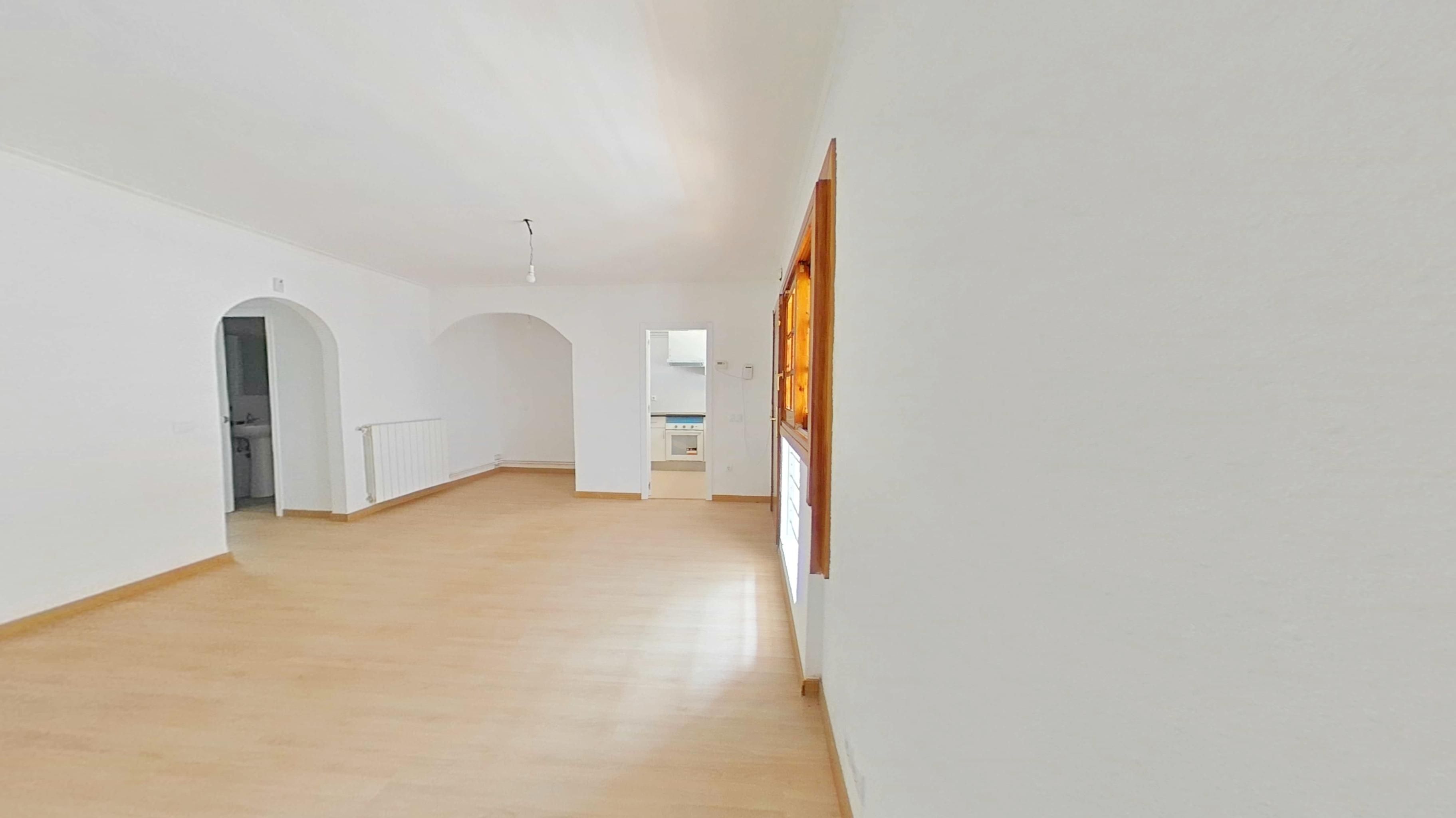 Sala de estar de Piso en venta en Castelldefels con Jardín privado, Terraza y Piscina