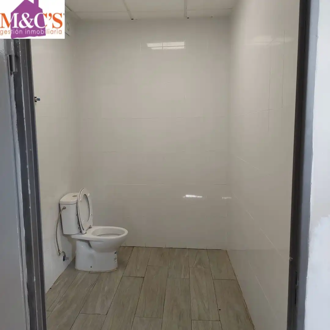 Local comercial en venda a Argamasilla de Calatrava, imagen 4
