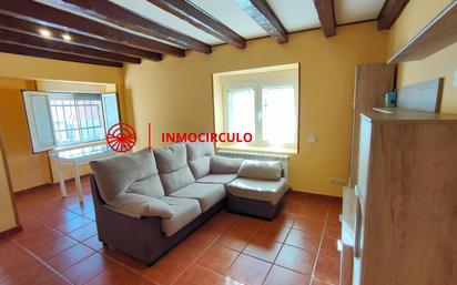 Living room of Single-family semi-detached for sale in Albillos  with Heating and Private garden