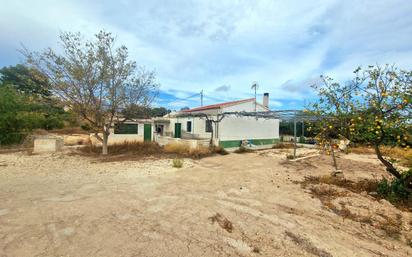 Vista exterior de Casa o xalet en venda en Villajoyosa / La Vila Joiosa amb Aire condicionat, Jardí privat i Traster