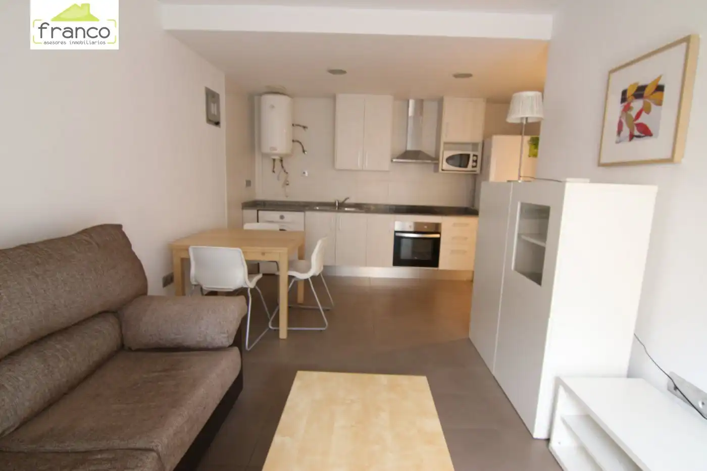 Cuina de Apartament de lloguer en Murcia amb Aire condicionat i Moblat