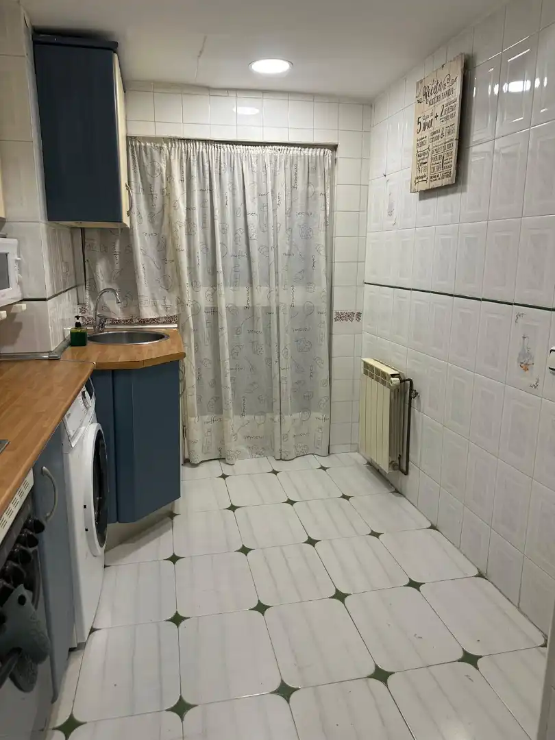 Baño de Piso de alquiler en Getafe con Aire acondicionado, Calefacción y Horno