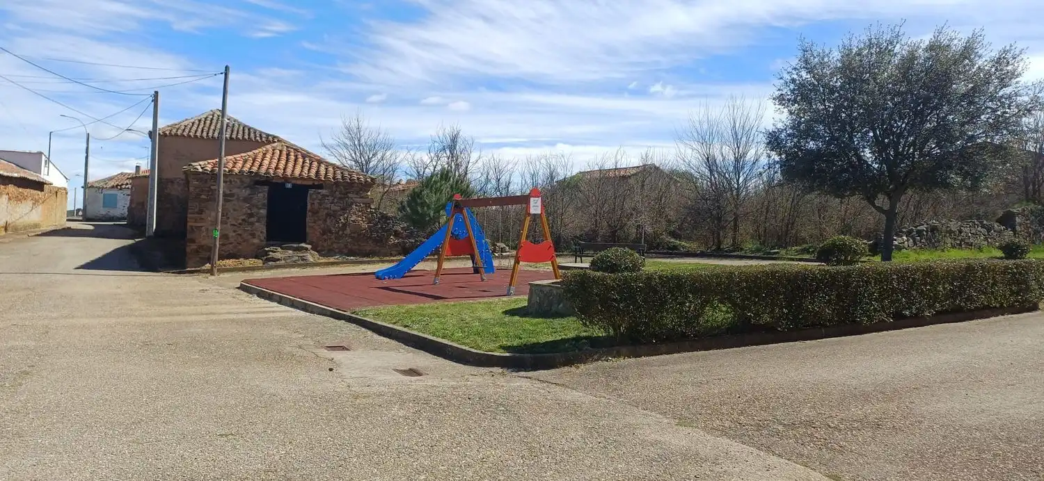 Aparcament de Casa o xalet en venda en Valderrey amb Calefacció, Terrassa i Traster