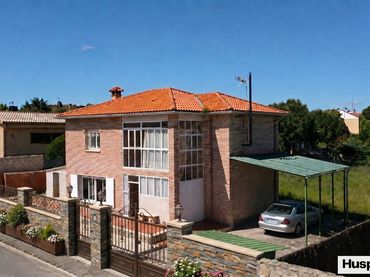 Detached house with pool for sale in Mojadillas - Parque de las Infantas - El Paraiso