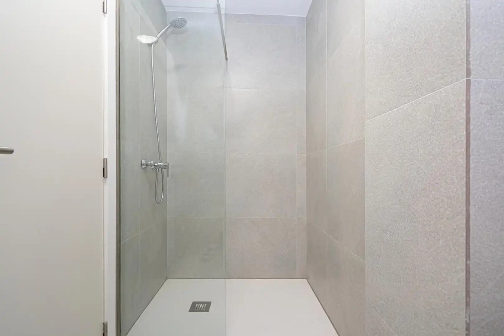 Business premises for sale in Carrer de Fra Luis de León, imagen 13