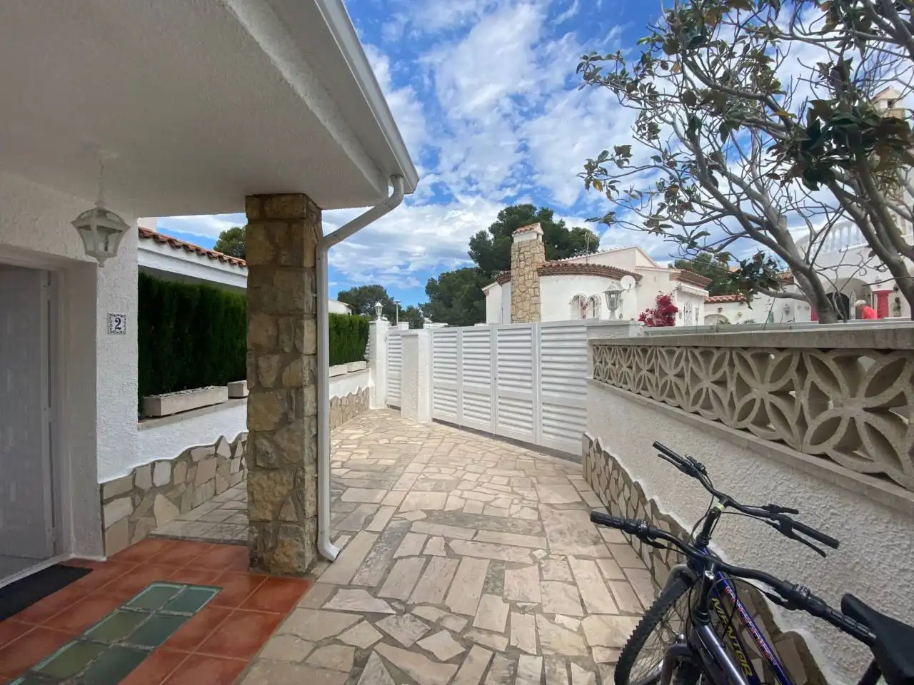 Vista exterior de Casa adosada en venta en Mont-roig del Camp con Aire acondicionado, Parquet y Terraza