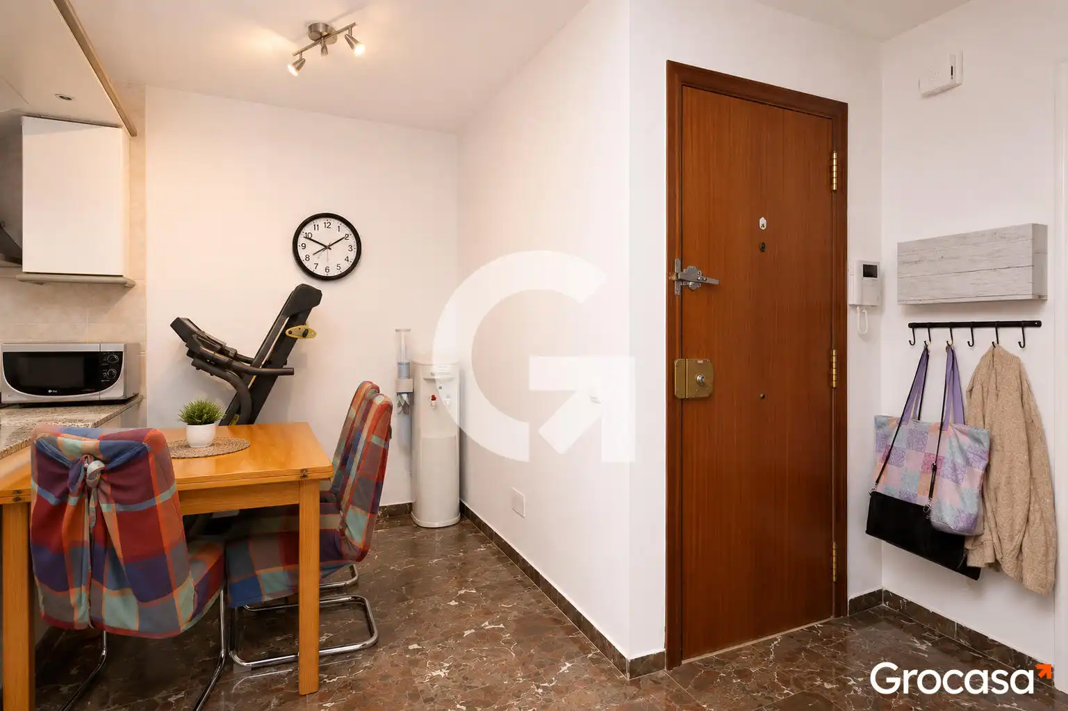 Flat for sale in Sant Vicenç Dels Horts  with Heating, Furnished and Oven