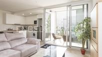 Living room of Flat for sale in Sant Adrià de Besòs  with Air Conditioner, Terrace and Swimming Pool