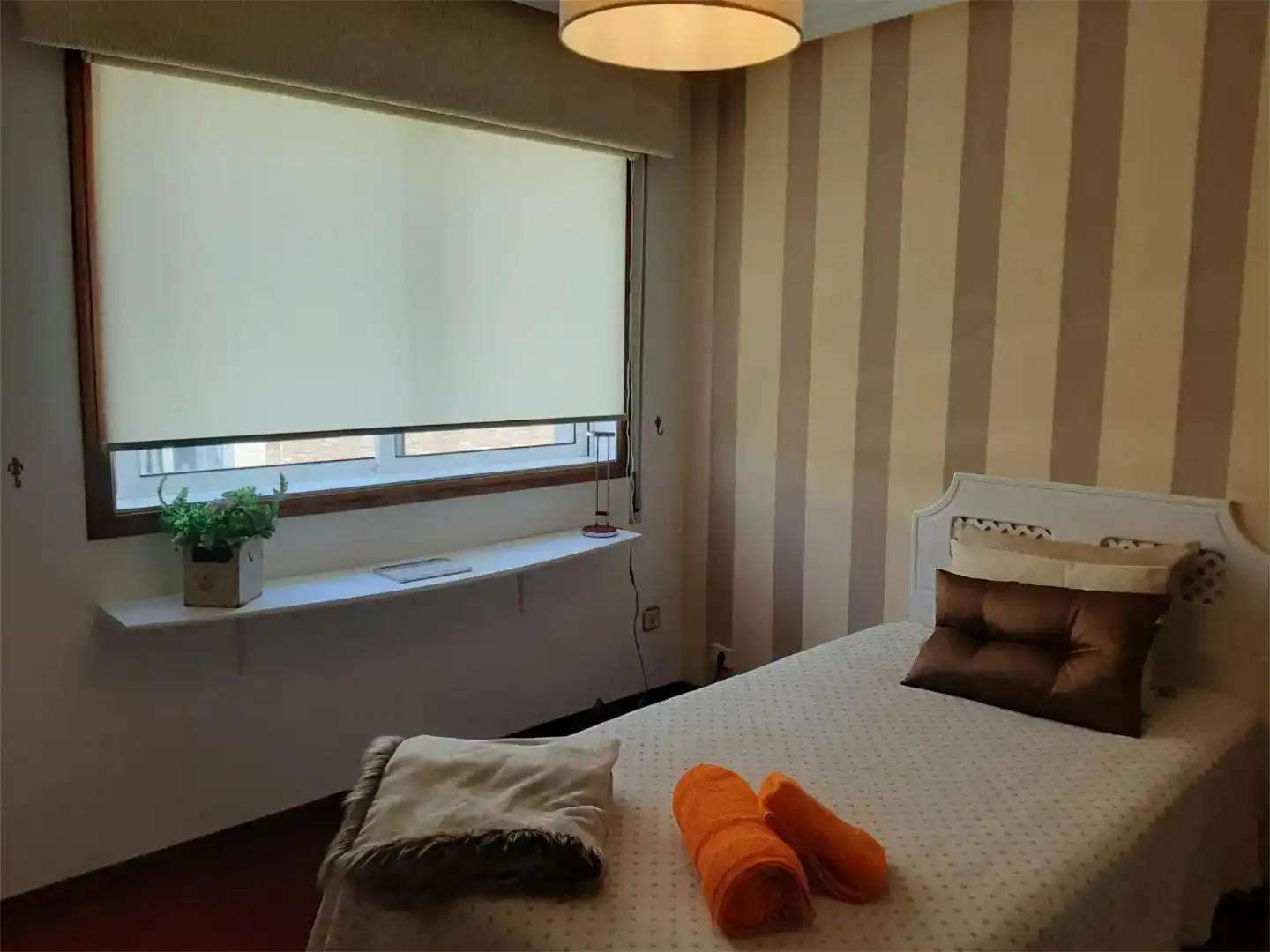 Habitación de Piso para compartir en Vigo  con Parquet, Amueblado y Balcón