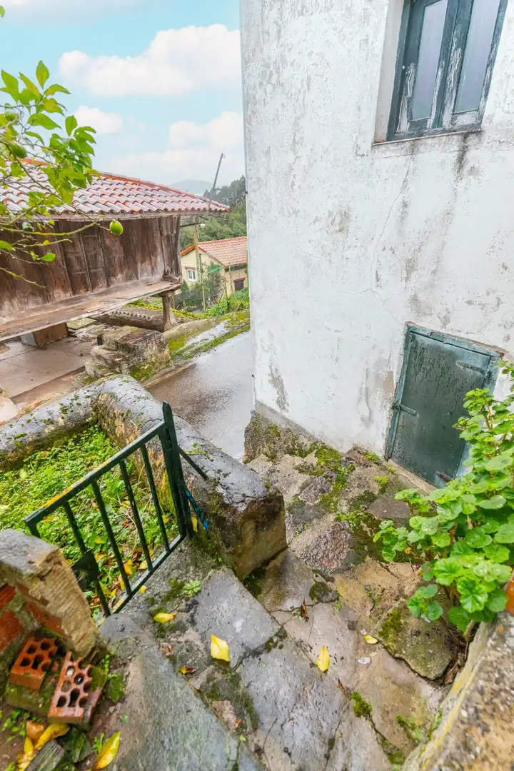 Terrassa de Casa o xalet en venda en Soto del Barco amb Calefacció, Jardí privat i Terrassa