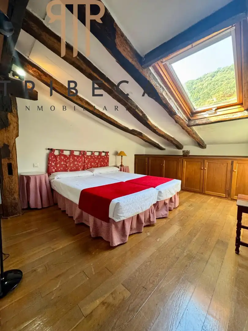 Schlafzimmer von Country house zum Verkauf in Valdáliga