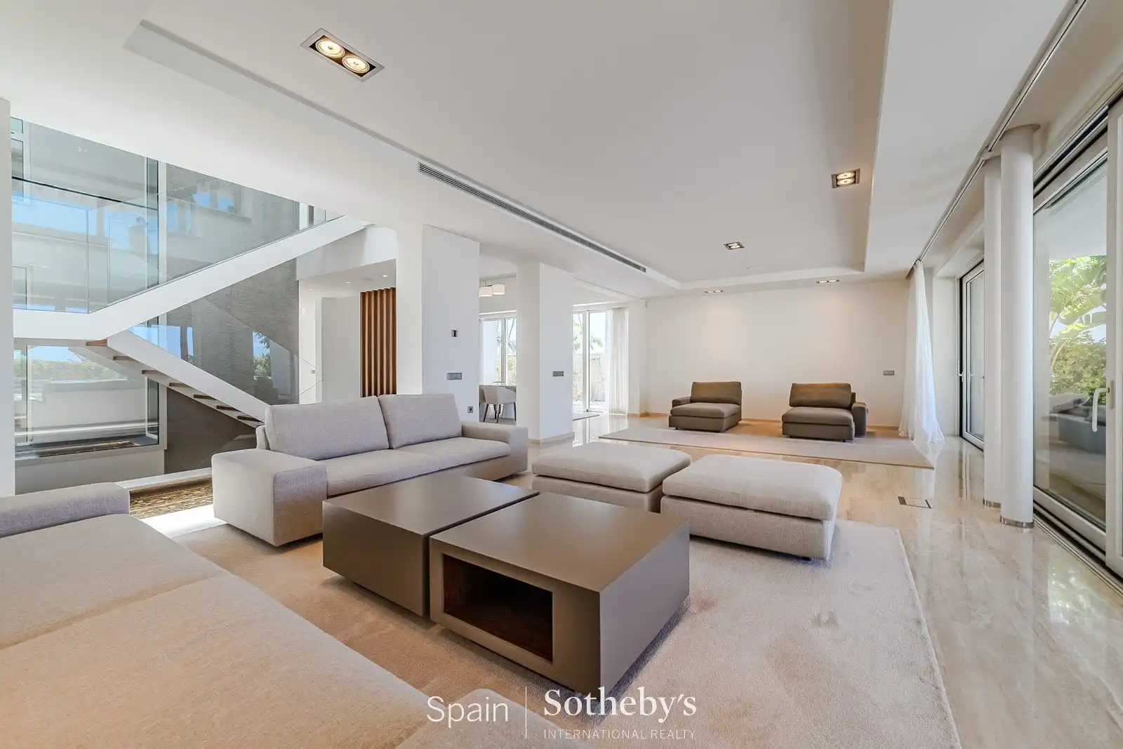 Casa con piscina en venta en Calle Tajore, imagen 9