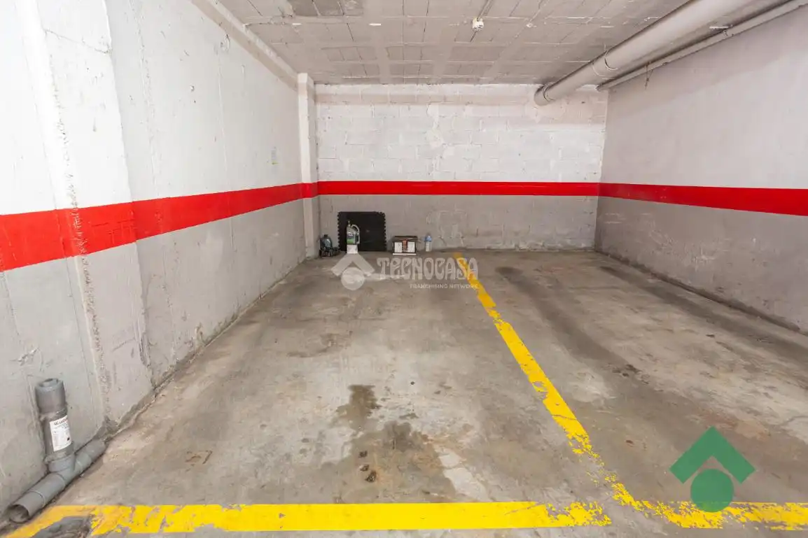 Parking of Attic for sale in Algeciras  with Air Conditioner and Terrace
