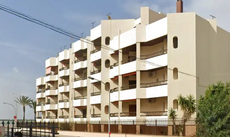 Flat with terrace for sale in Calle Comandante Francisco Almadana 12