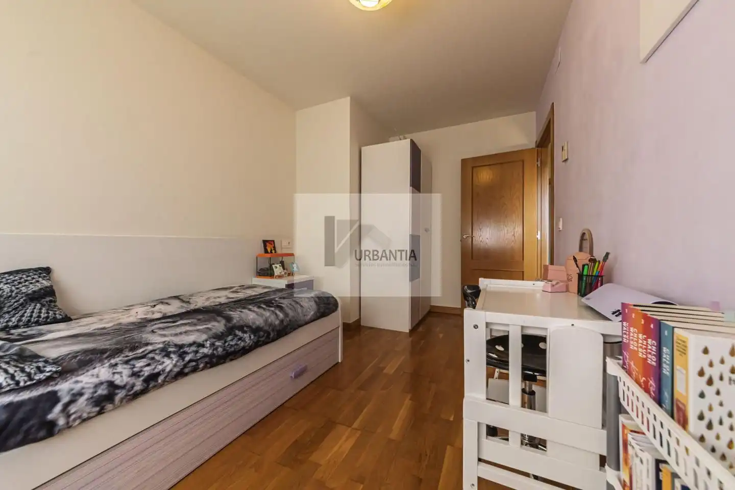 Habitación de Casa adosada en venta en Cendea de Olza / Oltza Zendea con Calefacción, Jardín privado y Parquet
