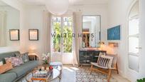 Living room of Flat for sale in  Barcelona Capital  with Air Conditioner, Heating and Oven
