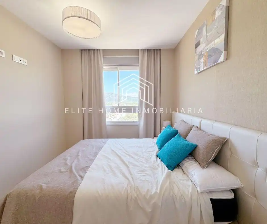 Habitación de Apartamento de alquiler en Cabanes con Aire acondicionado, Terraza y Piscina comunitaria