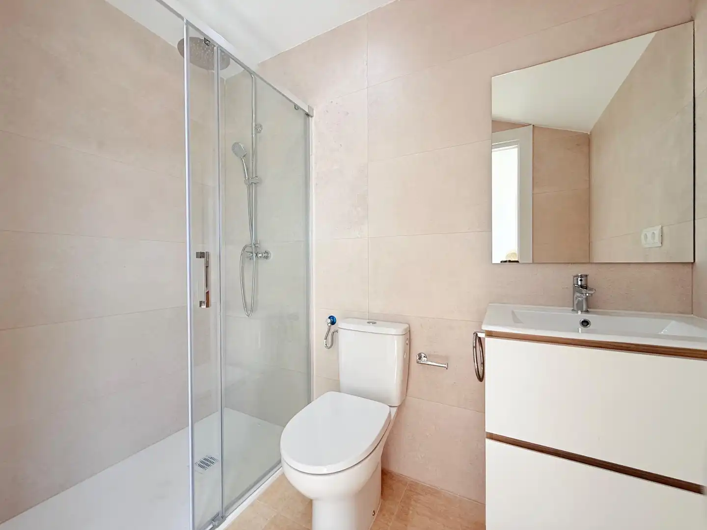Bathroom of Attic for sale in Deltebre  with Terrace and Balcony