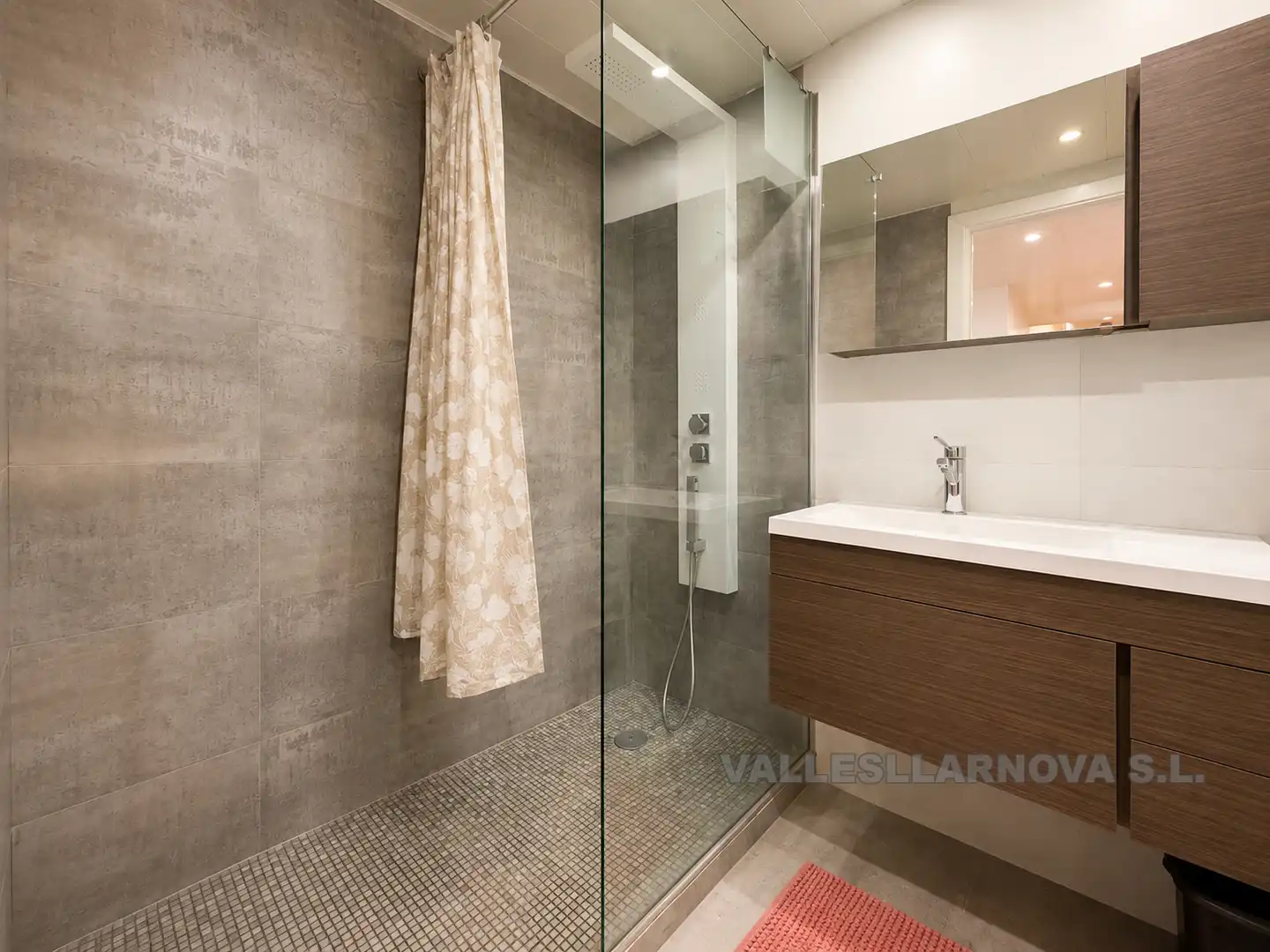 Baño de Piso en venta en Mollet del Vallès con Calefacción, Parquet y Terraza