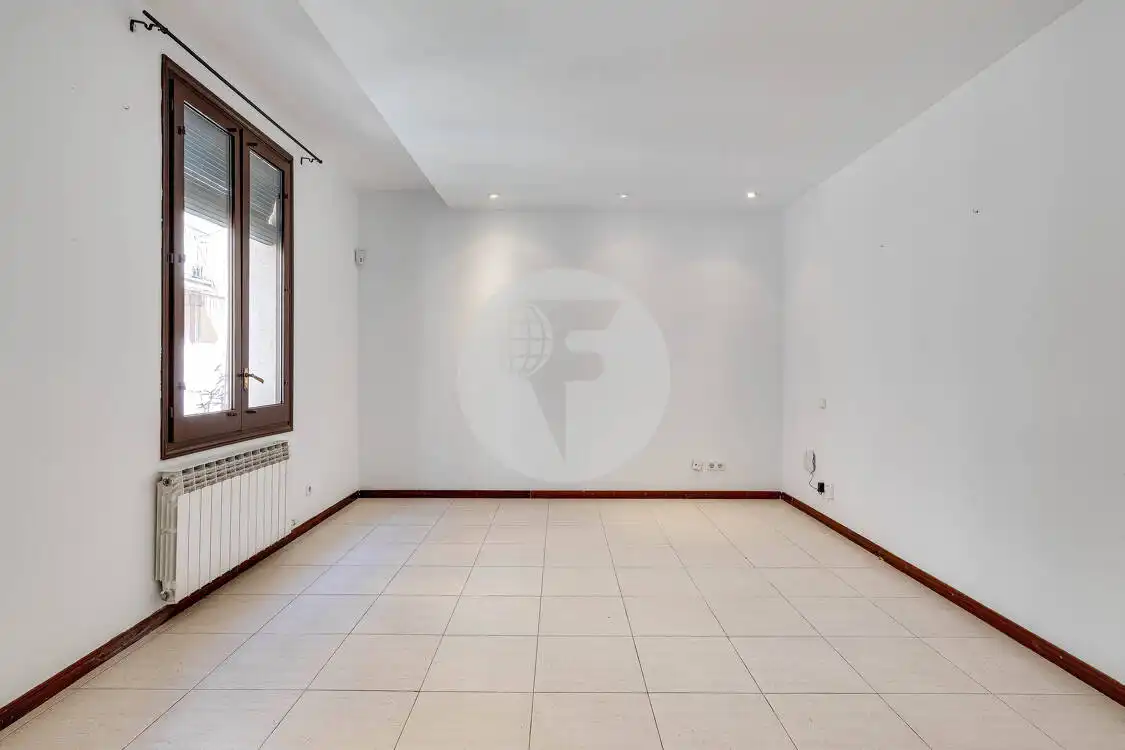 Flat for sale in El Raval