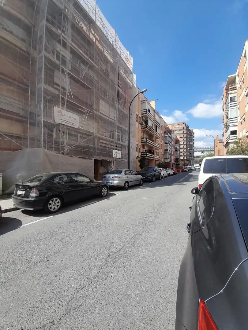 Vista exterior de Pis en venda en Reus
