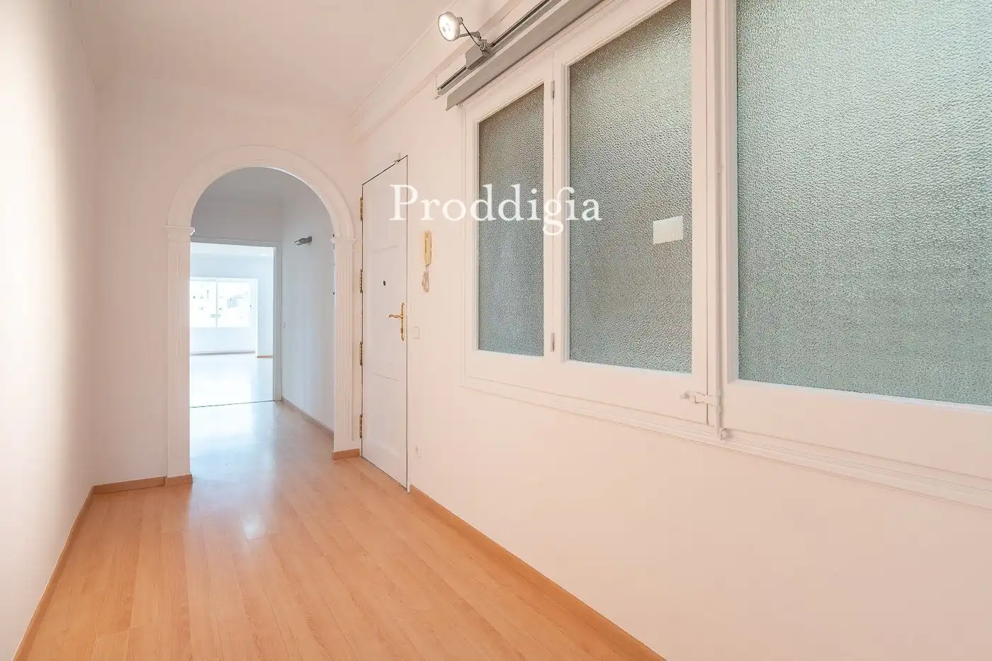 Office for rent in Barcelona  with Air Conditioner and Heating