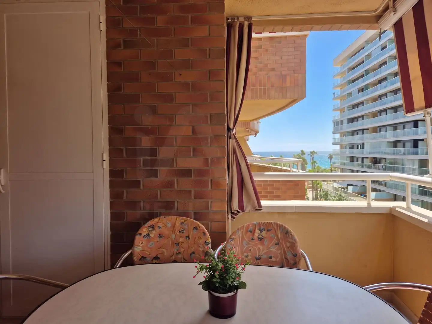 Wohnung mit Pool zum Verkauf in Calle les Amplàries 11, imagen 3