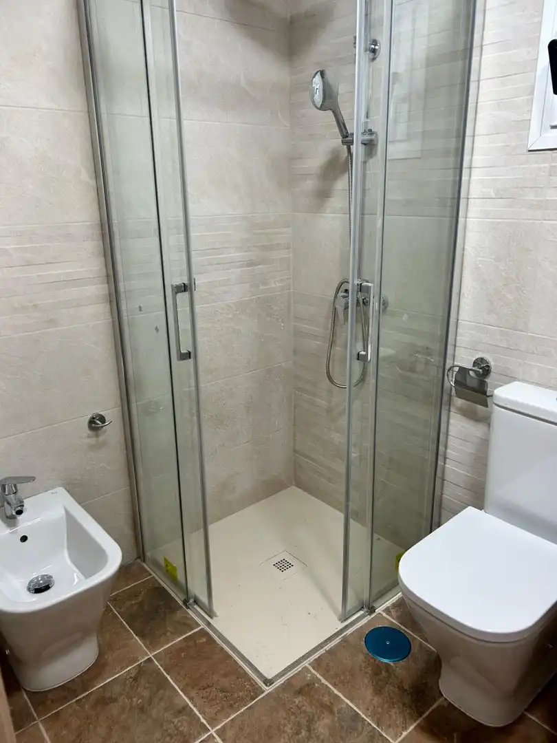Bany de Casa o xalet de lloguer en Jaén amb Calefacció i Piscina