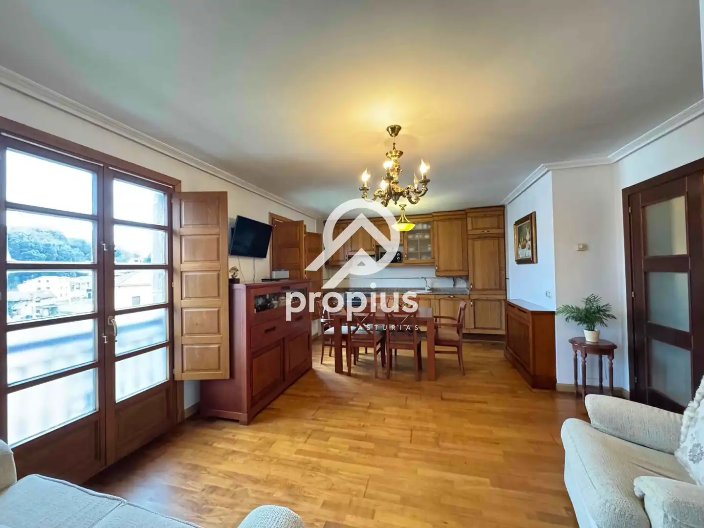 Comedor de Piso en venta en Llanes con Calefacción, Parquet y Trastero