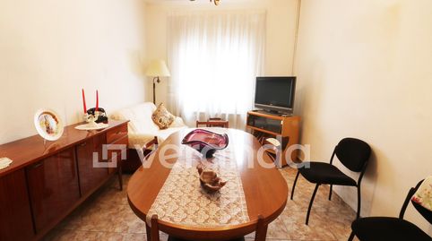 Foto 2 de Casa adosada en venta en Centre, Ripollet