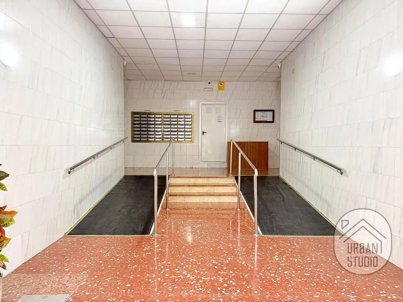 Flat for sale in Alicante / Alacant  with Air Conditioner, Furnished and Balcony