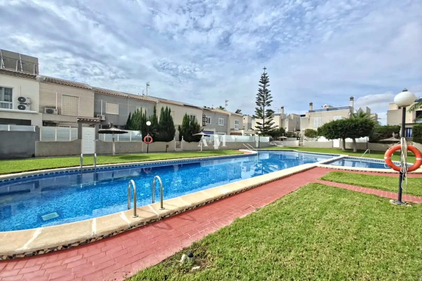 Piscina de Piso de alquiler en Nueva Torrevieja - Aguas Nuevas