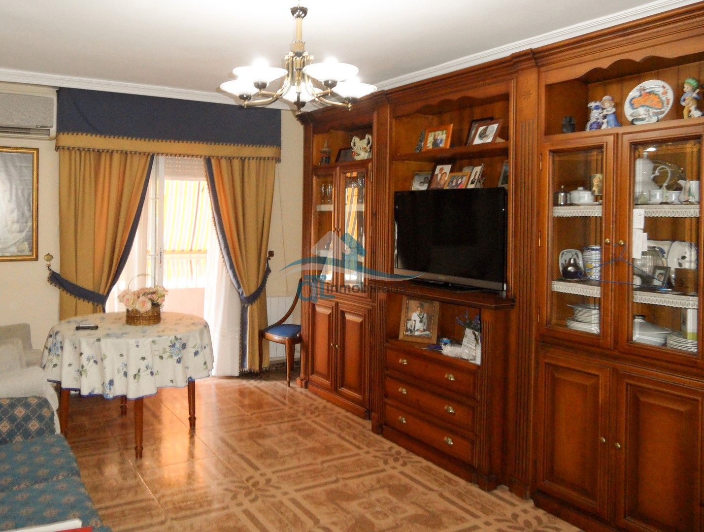 Living room of Flat for sale in Linares  with Air Conditioner, Heating and Storage room