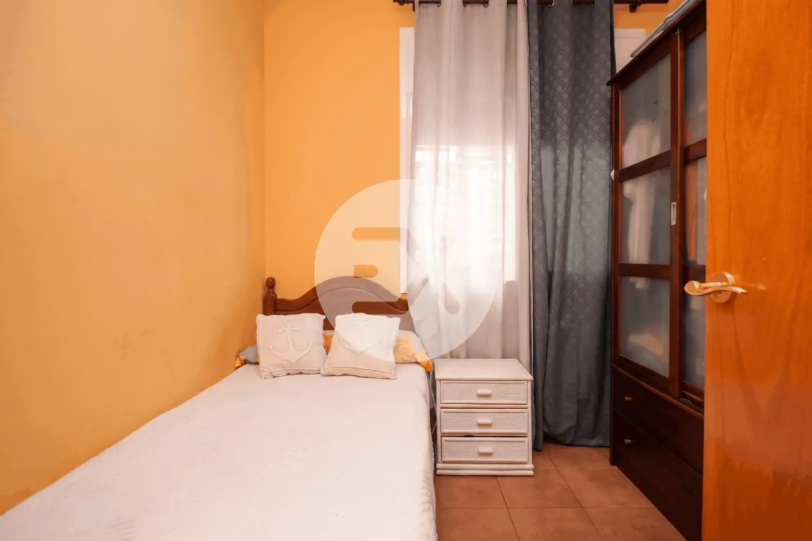 Dormitori de Casa o xalet en venda en Castelldefels amb Jardí privat