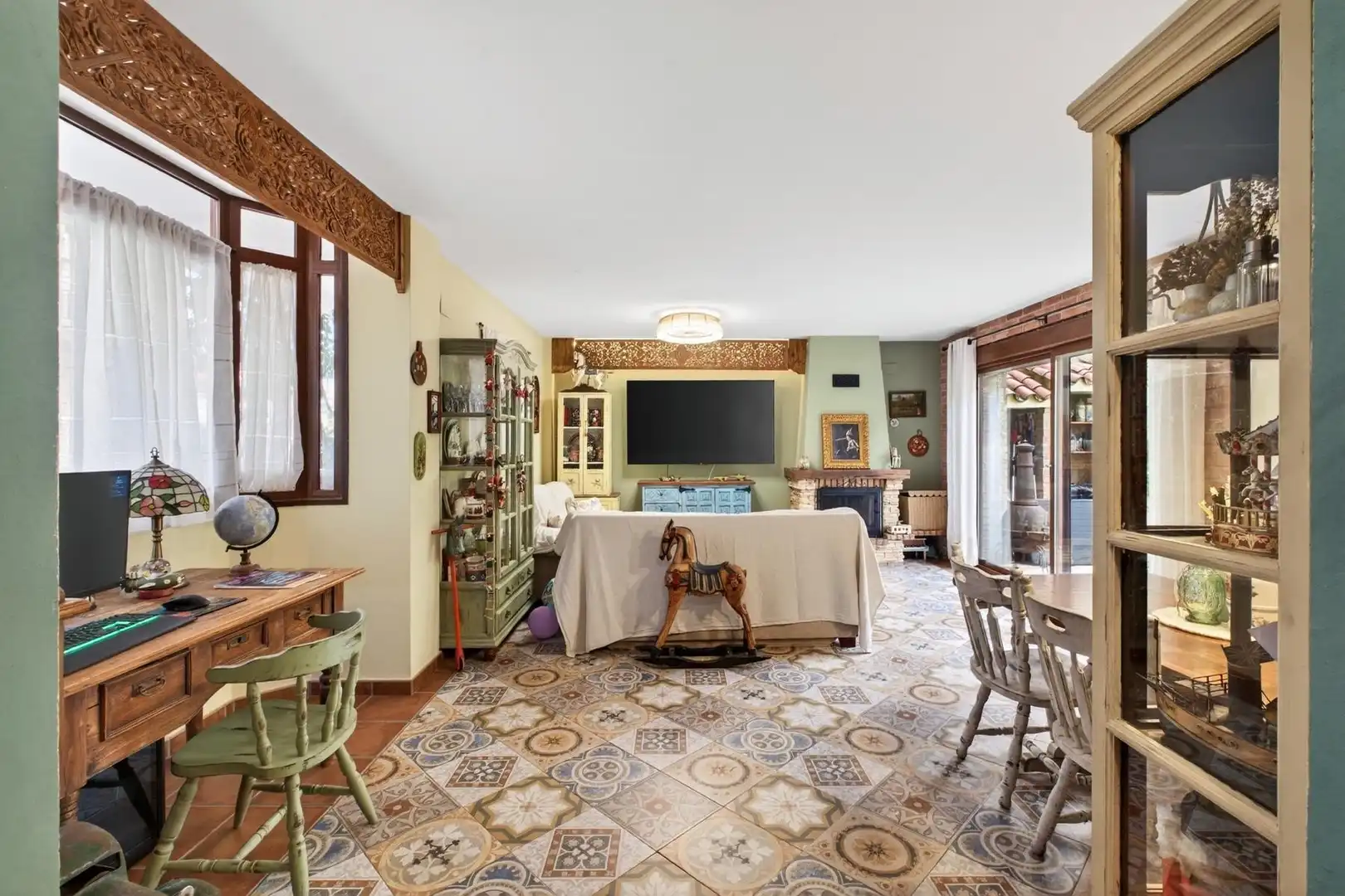 Living room of Houses for sale in Málaga  with Air Conditioner, Heating and Private garden