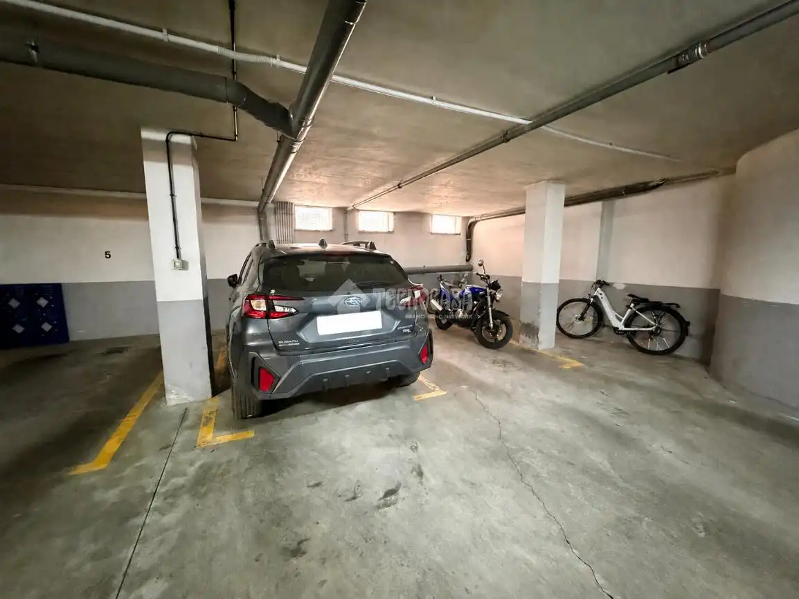 Parking of Flat for sale in León Capital 