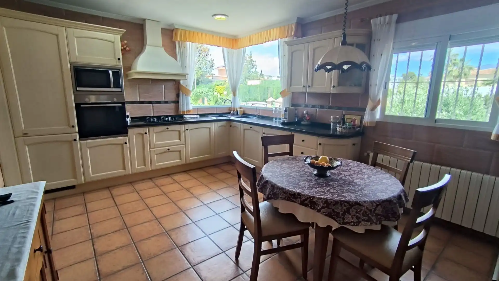 Houses for sale in Pueblo - Urbanizaciones
