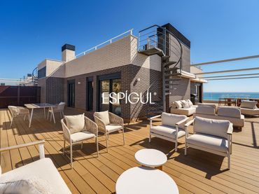 Àtic amb piscina en venda a Pare Claret
