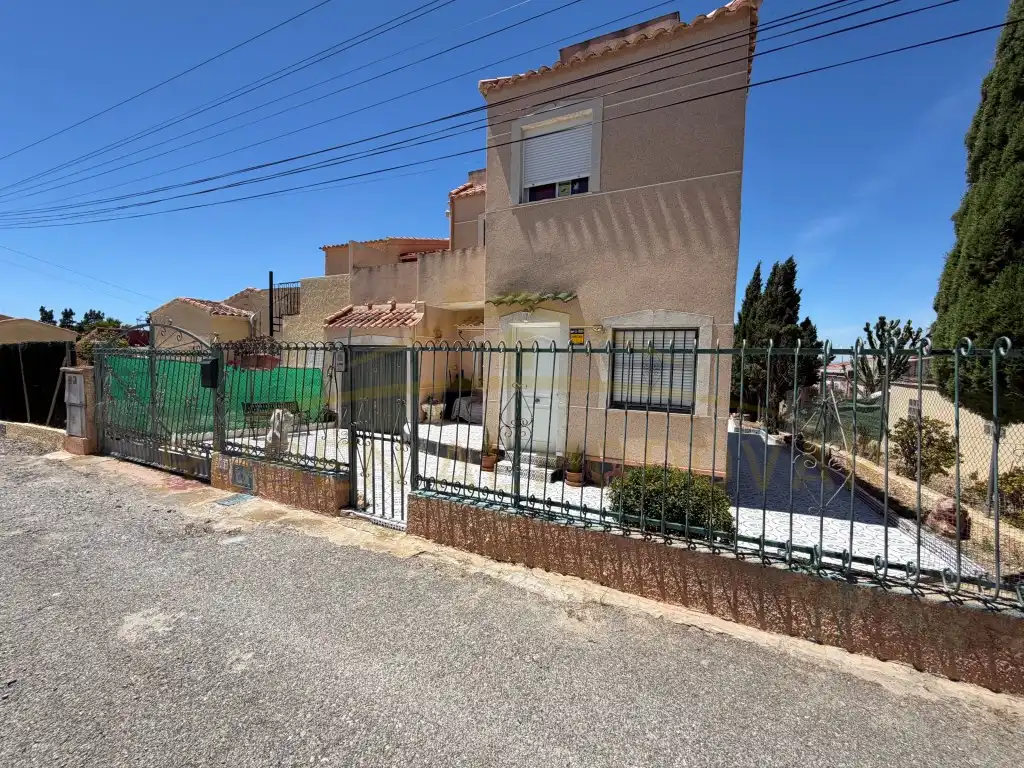 Casa a schiera in vendita a Urbanizacion Marina-Rosa 2712, imagen 2