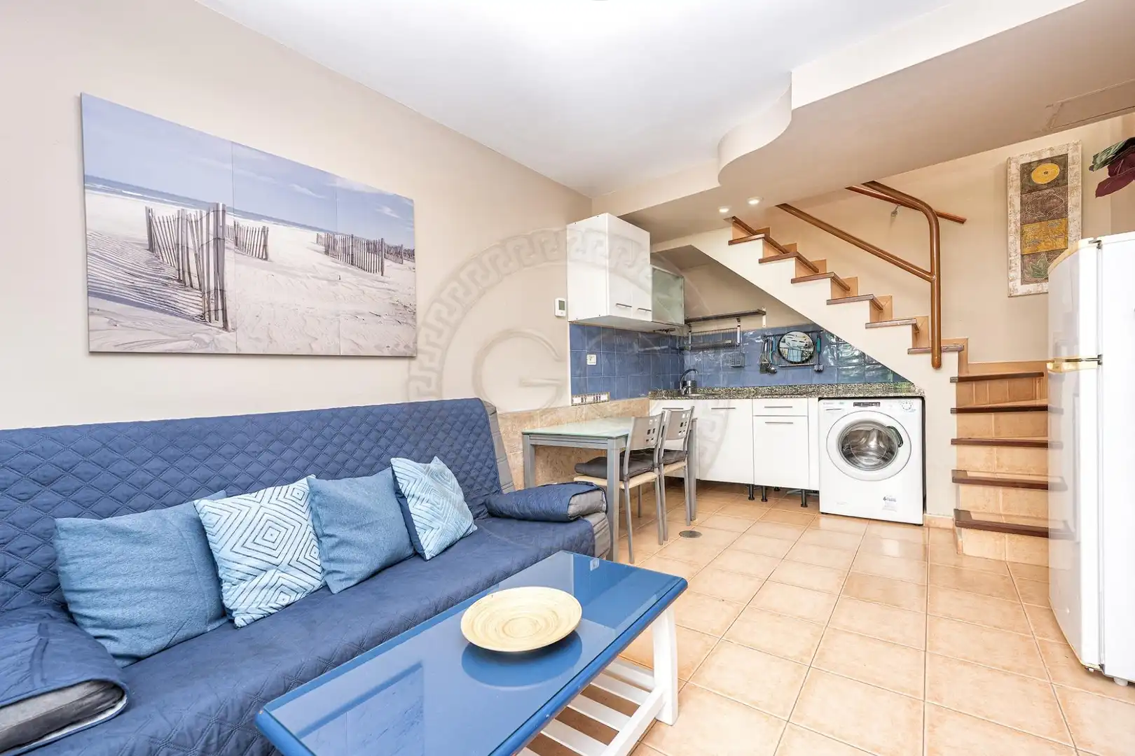 Sala d'estar de Casa adosada en venda en San Bartolomé de Tirajana amb Aire condicionat, Jardí privat i Terrassa