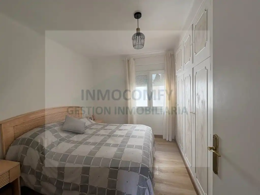 Bedroom of Flat for sale in Palamós