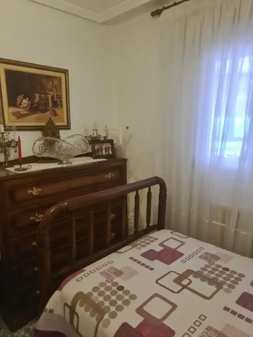 Dormitori de Casa adosada en venda en Sahagún