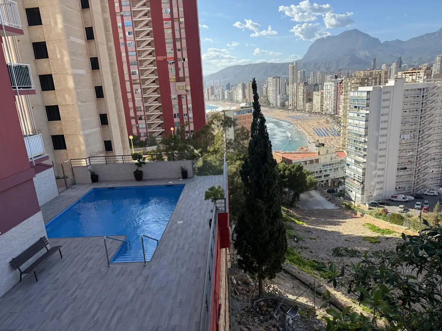 Swimming pool of Apartments for sale in Benidorm  with Air Conditioner, Balcony and Community pool
